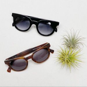 SOLD - Pair of Raen sunglasses - Arkin and Squire